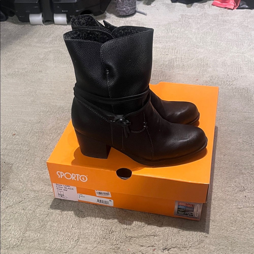 Sporto Women's Black Heeled Boots